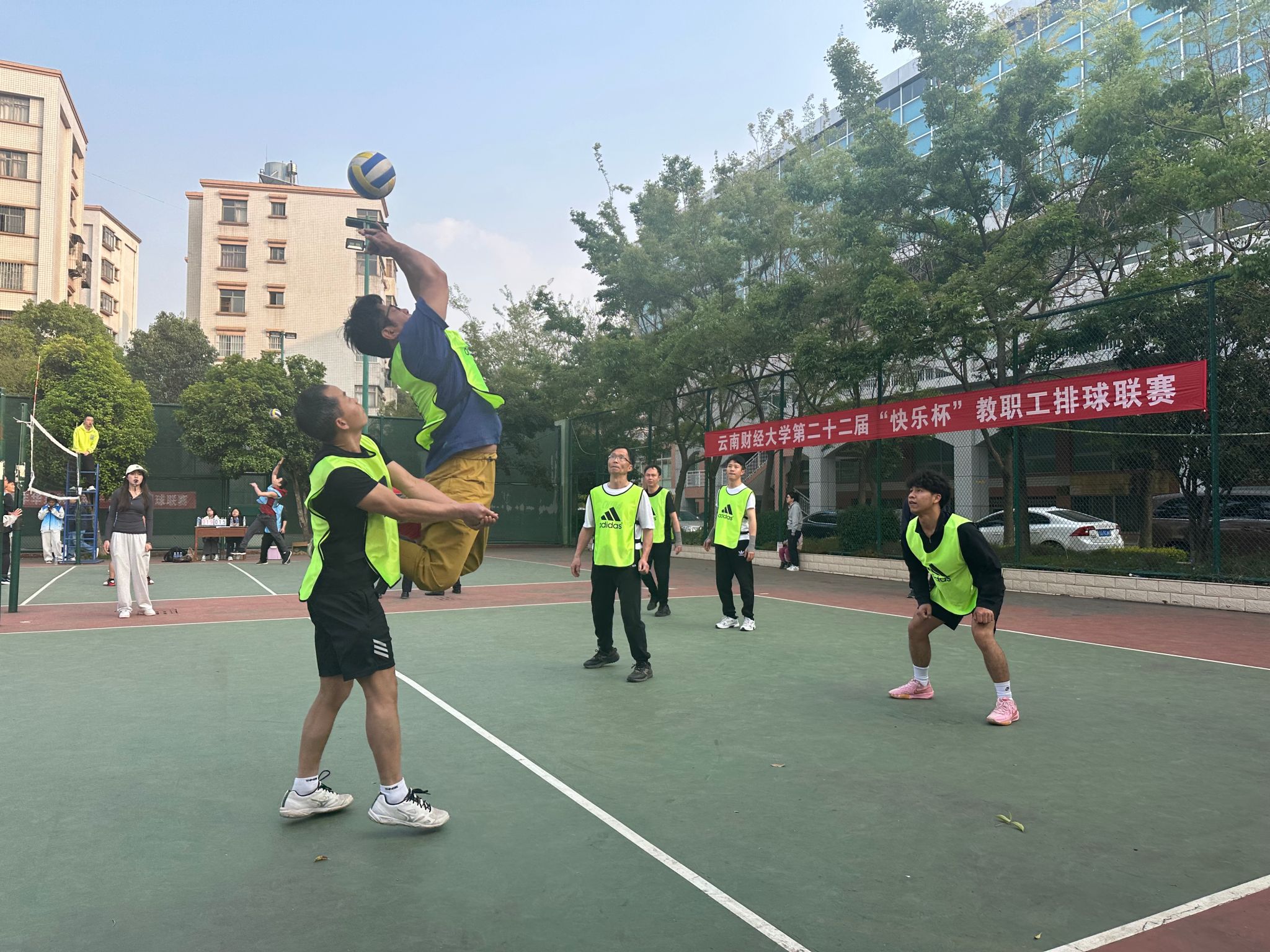 2026国际足联世界杯官网第二十二届“快乐杯”教职工排球联赛精彩组图