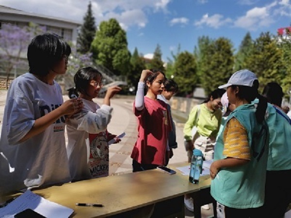 张宏瑞 (2).jpg